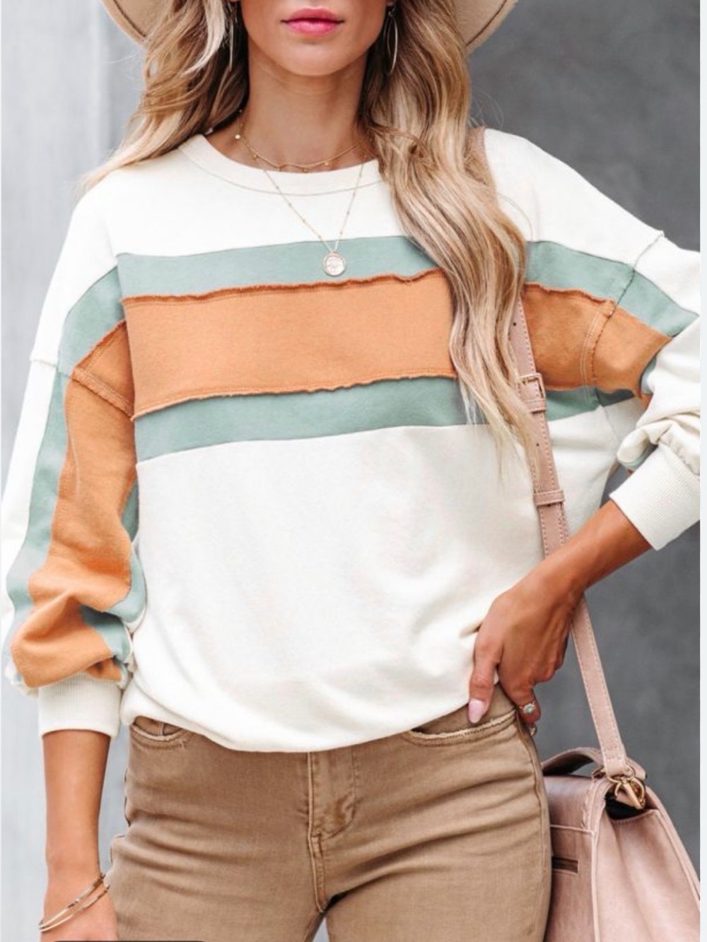 🛫 Striped Distressed Seam Sweatshirt size large
